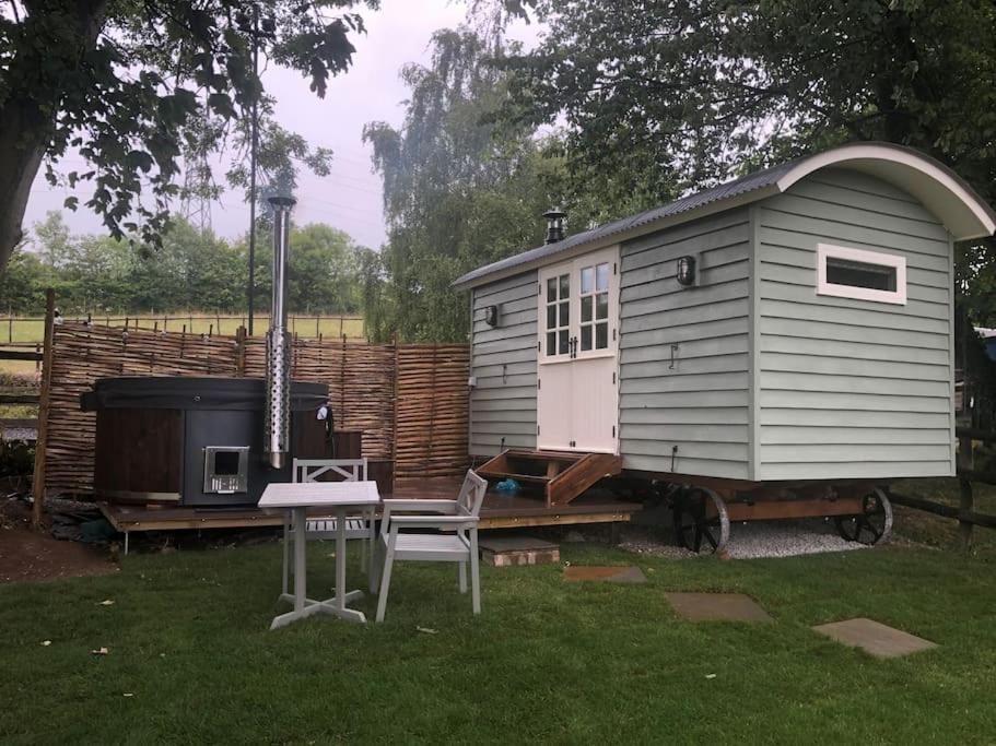 Romantic Shepherds Hut With Stunning Sunsets Hollingbourne Exteriér fotografie